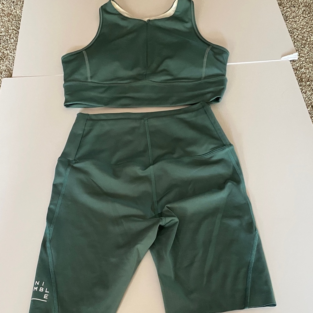 Nimble Women’s workout Set Sz XS.  NWT Green Activewear Set